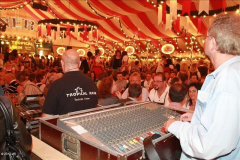 stimmung_rund_ums_zelt_und_mit_der_band_tropical_rain_10_20100919_1960429299