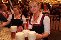 stimmung_rund_ums_zelt_und_mit_der_band_tropical_rain_12_20100919_1916969486