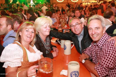 stimmung_rund_ums_zelt_und_mit_der_band_tropical_rain_13_20100919_1626655522