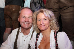 stimmung_rund_ums_zelt_und_mit_der_band_tropical_rain_16_20100919_1404790160