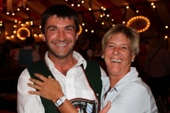 asuper_wiesn_stimmung_mit_der_rockigen_partyband_muenchner_gschichten_12_20120912_2072153728