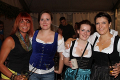 asuper_wiesn_stimmung_mit_der_rockigen_partyband_muenchner_gschichten_15_20120911_1266425742