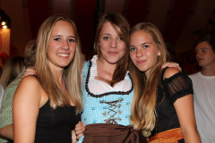asuper_wiesn_stimmung_mit_der_rockigen_partyband_muenchner_gschichten_1_20120912_1138889874