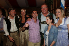 asuper_wiesn_stimmung_mit_der_rockigen_partyband_muenchner_gschichten_20_20120911_1120424345