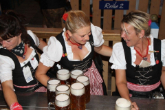 asuper_wiesn_stimmung_mit_der_rockigen_partyband_muenchner_gschichten_20_20120911_1616848742