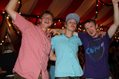 asuper_wiesn_stimmung_mit_der_rockigen_partyband_muenchner_gschichten_20_20120912_1700517919