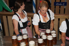asuper_wiesn_stimmung_mit_der_rockigen_partyband_muenchner_gschichten_22_20120911_1337893285