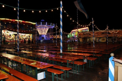 asuper_wiesn_stimmung_mit_der_rockigen_partyband_muenchner_gschichten_4_20120911_1985796928