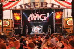 asuper_wiesn_stimmung_mit_der_rockigen_partyband_muenchner_gschichten_5_20120911_1543261740