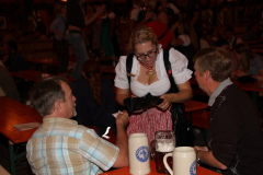 asuper_wiesn_stimmung_mit_der_rockigen_partyband_muenchner_gschichten_5_20120912_1921363731
