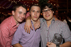 asuper_wiesn_stimmung_mit_der_rockigen_partyband_muenchner_gschichten_7_20120911_1125030807