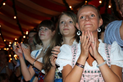 asuper_wiesn_stimmung_mit_der_rockigen_partyband_muenchner_gschichten_8_20120911_1635324857