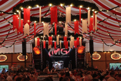 asuper_wiesn_stimmung_mit_der_rockigen_partyband_muenchner_gschichten_9_20120911_1219077546