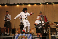 herbstfeststimmung_mit_der_bayrischen_kultkapelle_14_hoibe_17_20120912_1376438436