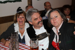 herbstfeststimmung_mit_der_bayrischen_kultkapelle_14_hoibe_21_20120912_1917856552
