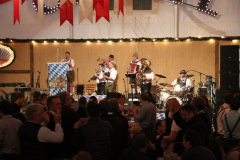 herbstfeststimmung_mit_der_bayrischen_kultkapelle_14_hoibe_2_20120912_1007910810