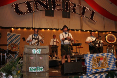 herbstfeststimmung_mit_der_bayrischen_kultkapelle_14_hoibe_6_20120912_1935037848