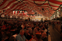herbstfeststimmung_mit_der_bayrischen_kultkapelle_14_hoibe_7_20120912_1481378621