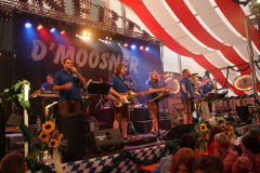 super_wiesnstimmung_mit_der_topbband_d_moosner_16_20120909_1503584383