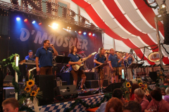 super_wiesnstimmung_mit_der_topbband_d_moosner_17_20120909_1067942952