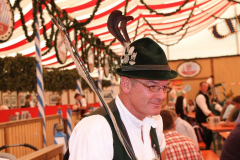 wiesennachmittag_mit_volkstanz_im_uff_15_20120909_1521500329