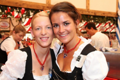 wiesennachmittag_mit_volkstanz_im_uff_19_20120909_1099795190