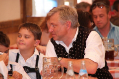 wiesennachmittag_mit_volkstanz_im_uff_1_20120909_1995707684