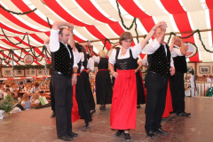 wiesennachmittag_mit_volkstanz_im_uff_20_20120909_1873892135
