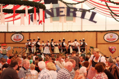 wiesennachmittag_mit_volkstanz_im_uff_5_20120909_1513033379