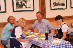 wiesennachmittag_mit_volkstanz_im_uff_8_20120909_1542873539