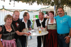 wiesn_stimmung_mit_der_oktoberfestband_simmisamma_12_20120915_1032853880