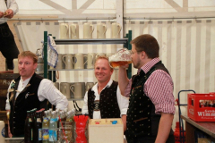 wiesn_stimmung_mit_der_oktoberfestband_simmisamma_14_20120915_1016118225