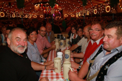 wiesn_stimmung_mit_der_oktoberfestband_simmisamma_14_20120915_1830422340