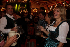 wiesn_stimmung_mit_der_oktoberfestband_simmisamma_18_20120915_1288987801