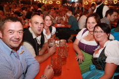 wiesn_stimmung_mit_der_oktoberfestband_simmisamma_19_20120915_1166847799