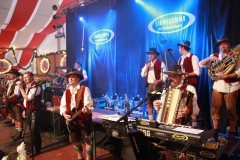 wiesn_stimmung_mit_der_oktoberfestband_simmisamma_21_20120915_1102695905