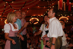 wiesn_stimmung_mit_der_oktoberfestband_simmisamma_24_20120915_1901088708