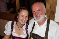 volksfeststimmung_mit_den_isartaler_hexen_20130919_1037045874