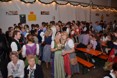 1_dirndl_und_burschenversteigerung_106_20130920_2077310856