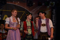 1_dirndl_und_burschenversteigerung_49_20130920_1049314722