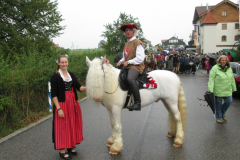 einzug_zur_wiesn-alm_5_20130914_1299310966