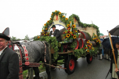 einzug_zur_wiesn-alm_9_20130914_1359220405