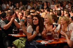 dirndl_und_burschen_versteigerung_in_der_b12-arena_130_20140919_1569128487