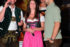dirndl_und_burschen_versteigerung_in_der_b12-arena_138_20140919_1559978208