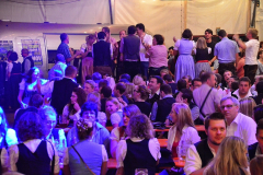 dirndl_und_burschen_versteigerung_in_der_b12-arena_152_20140919_1924813414