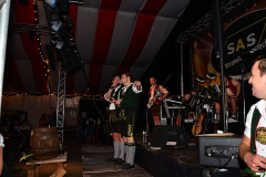dirndl_und_burschen_versteigerung_in_der_b12-arena_216_20140919_1539573008