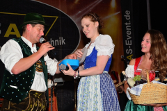 dirndl_und_burschen_versteigerung_in_der_b12-arena_227_20140919_2094816839