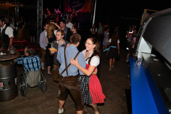 dirndl_und_burschen_versteigerung_in_der_b12-arena_256_20140919_1862552474