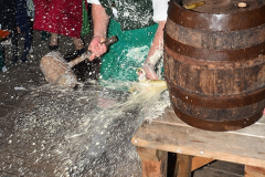 dirndl_und_burschen_versteigerung_in_der_b12-arena_62_20140919_1082825798