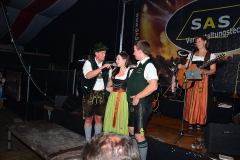 dirndl_und_burschen_versteigerung_in_der_b12-arena_74_20140919_1712636857